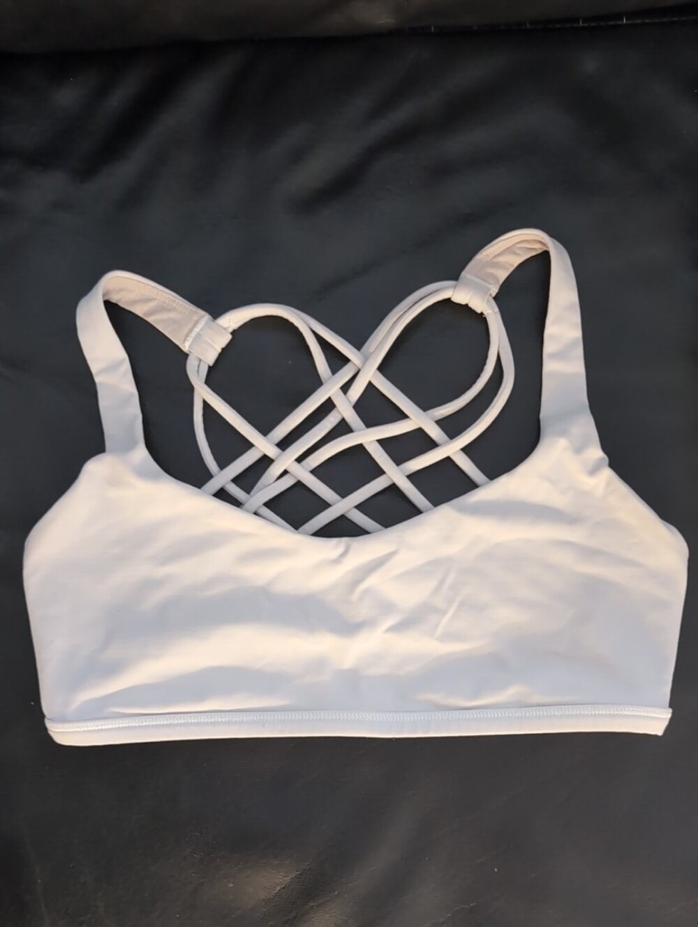 Lululemon Free To Be Bra Size 6